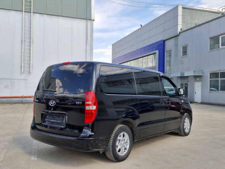 Hyundai H-1