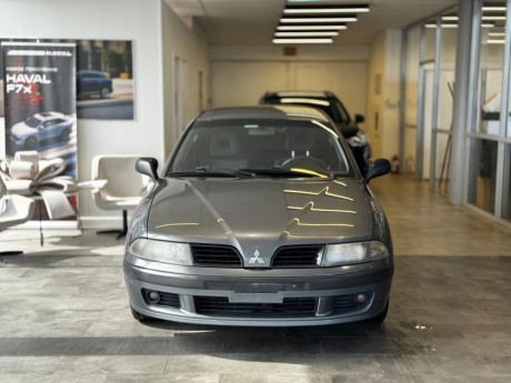 Mitsubishi Carisma