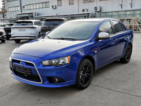 Mitsubishi Lancer