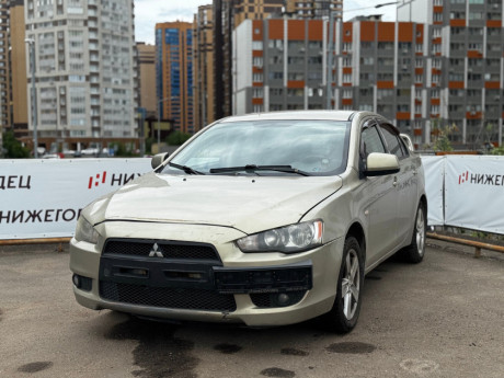 Mitsubishi Lancer