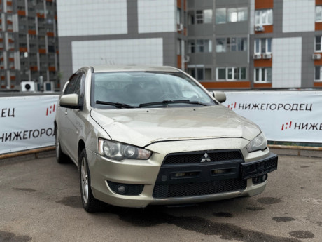 Mitsubishi Lancer