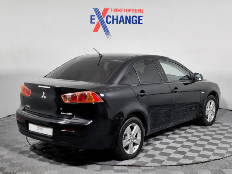 Mitsubishi Lancer