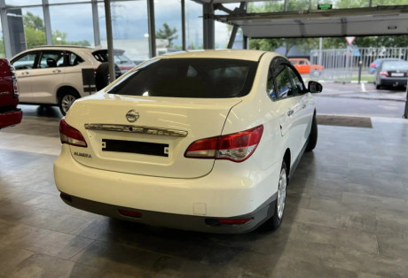 Nissan Almera