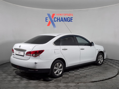 Nissan Almera